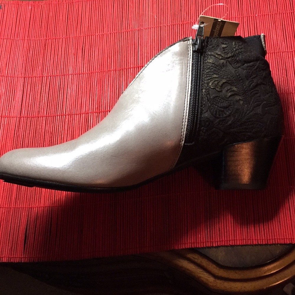 Tape Ankle Boots Leather from Portugal NIB Size 39